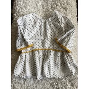 Max Studio Kids girls sz. 5 delicate, lined blouse. So pretty